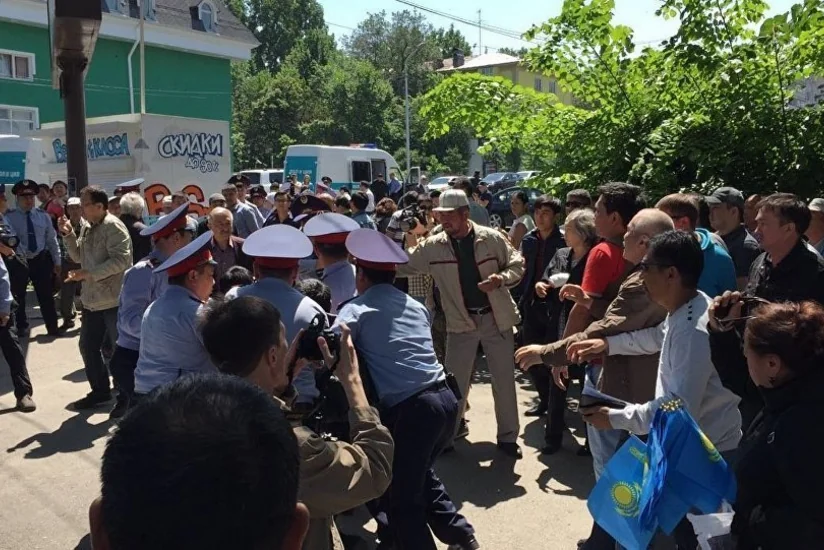 ​Qazaxıstanda mitinqin təşkilinə görə 40-a yaxın fəal saxlanılıb