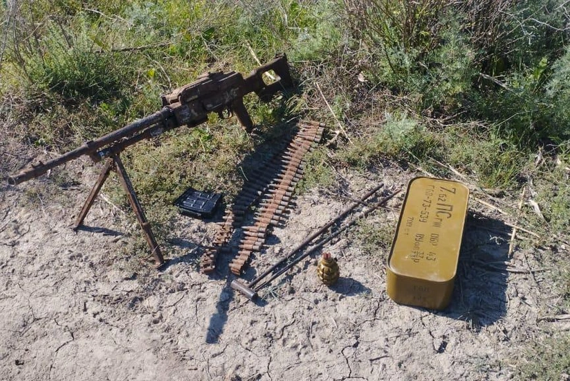 Zərdabda kanalda qumbara və pulemyot tapılıb