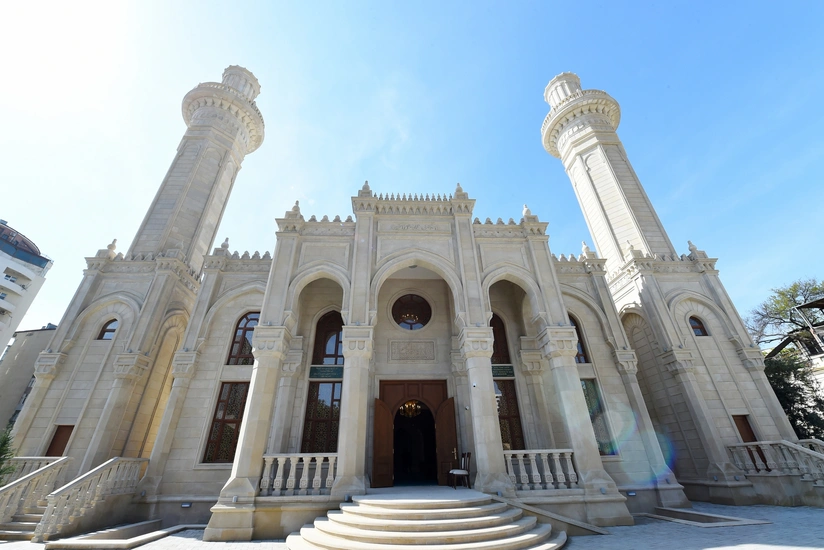 В мечети Джума в Баку совершат первый после ремонта пятничный намаз