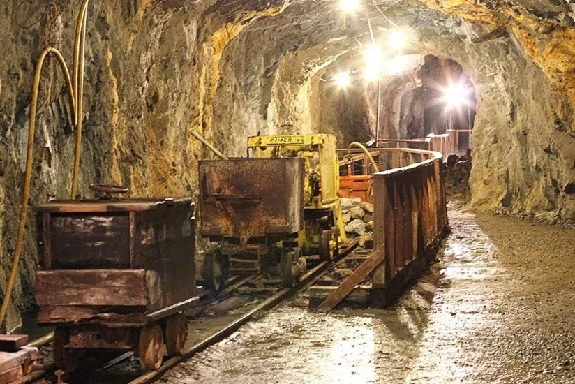 Zimbabvedə qızıl mədənində uçqun olub, 23 fəhlə ölüb