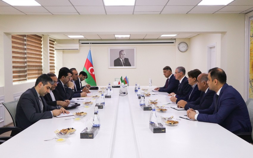 Muxtar Babayev İranın vitse-prezidenti ilə görüşüb