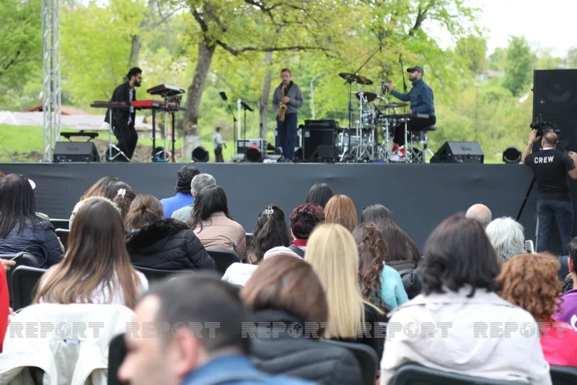 Şuşada Xarıbülbül Beynəlxalq Folklor Festivalı davam edir