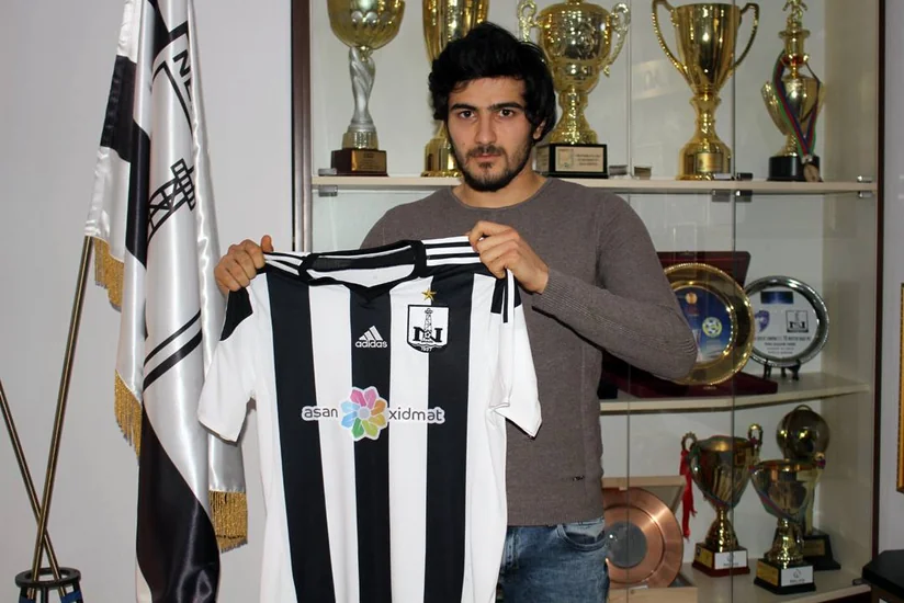 Neftçi ​Azərbaycan yığmasının futbolçusunu transfer edib