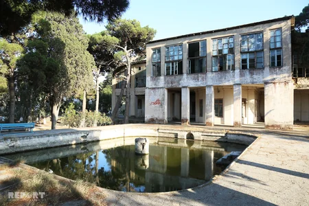 Hacı Zeynalabdin Tağıyevin evi təmir olunmasa, tamamilə dağıla bilər - FOTOREPORTAJ