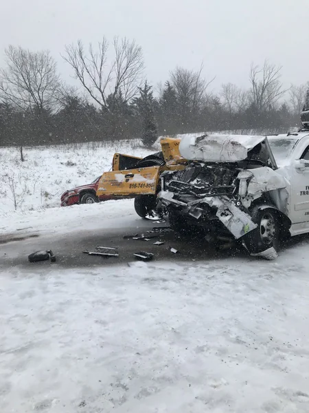 ABŞ-da qarlı yolda 47 maşın toqquşub - VİDEO