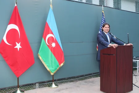 Azərbaycan və Türkiyə Baş Konsulluqları Los-Ancelesdə ilk dəfə iftar süfrəsi açıb
