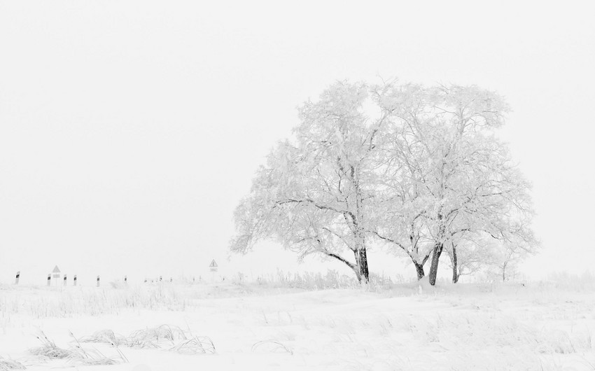 When will snow stop in Azerbaijan?