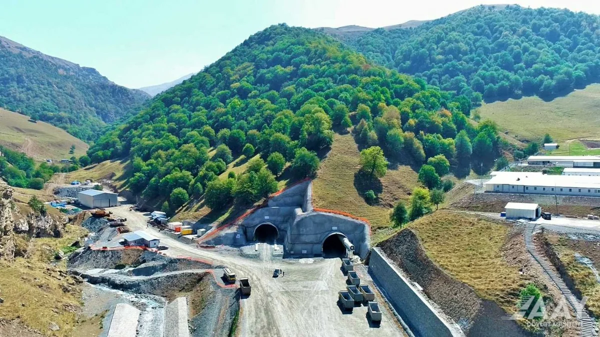 Toğanalı-Kəlbəcər-İstisu yolunun və Murovdağ tunelinin inşası davam etdirilir