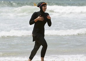Suriyada qadınlara çimərliklərdə burkini geyinmək tövsiyə edilib