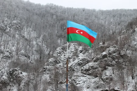 Azərbaycan polisi Kəlbəcərdə postlar qurub