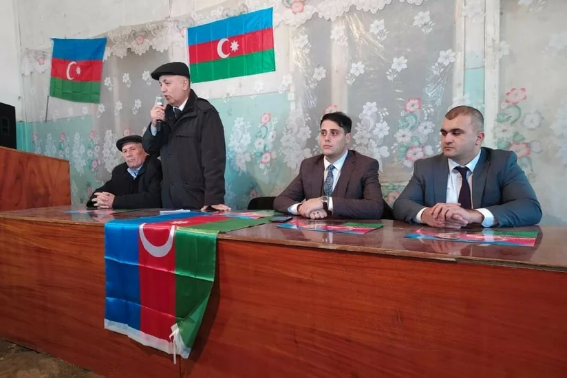 Deputatlığa namizəd Seymur Bayramov seçicilərlə görüşüb