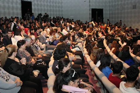Lənkəran Teatrı Bakıda Ruhlar tamaşasını nümayiş etdirib