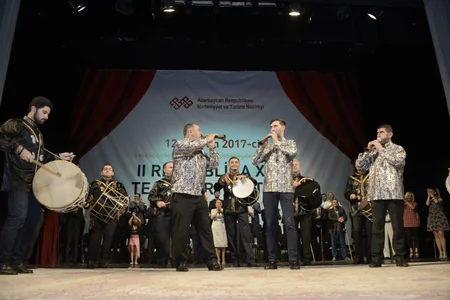 II Respublika Xalq Teatrları Festivalının qaliblərinə mükafatlar təqdim olunub