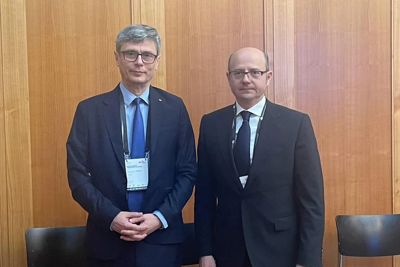 Azerbaijan, Romania discuss cooperation in energy sector