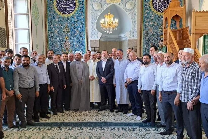 Gürcüstanın Baş naziri Tbilisi Cümə məscidinə baş çəkib