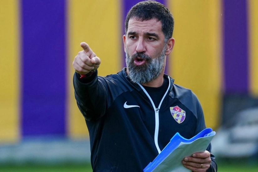 Арда Туран ушел с поста главного тренера Эюпспор