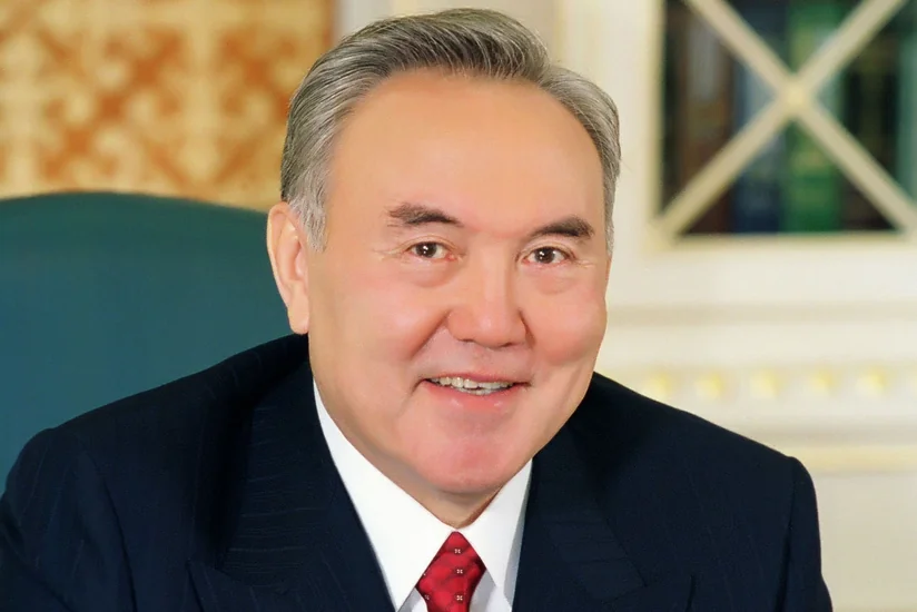 Президент Казахстана расширил полномочия Назарбаева
