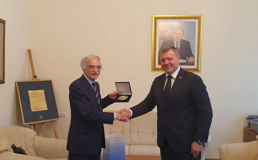 Polad Bülbüloğlu qubernatora iyul hadisələri barədə məlumat verib