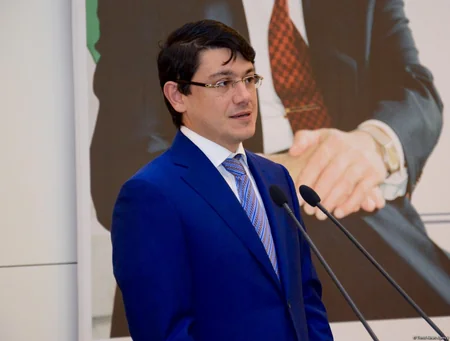 Троих депутатов Милли Меджлиса лишат мандатов