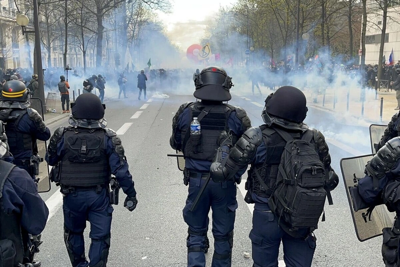 Fransada yeniyetmənin ölümündən sonra iğtişaşlar başlayıb