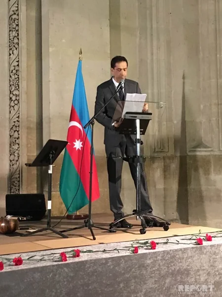 Parisdə Xocalı qurbanlarının xatirəsi anılıb