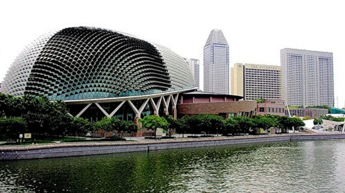 Singapore to impose sanctions on Russia, including bank transactions