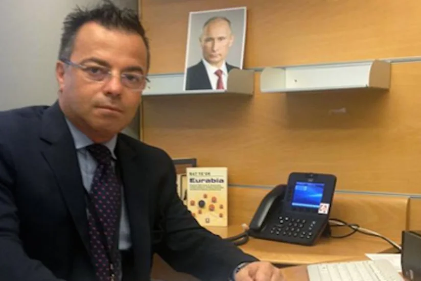 ​На севере Италии в ДТП погиб евродепутат Джанлука Буонанно