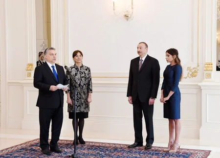 ​Azərbaycanın birinci xanımı Macarıstanın ali ordeni ilə təltif edilib