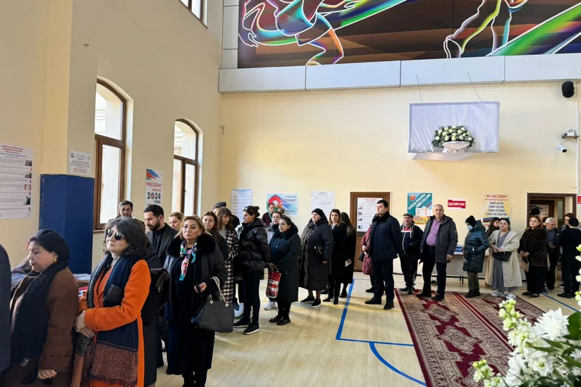 Bölgələrdə seçici fəallığı müşahidə olunur - FOTOREPORTAJ