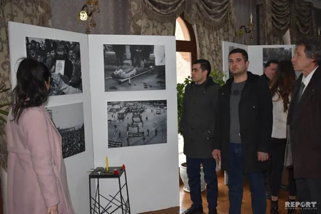 Tbilisidə Qanlı Yanvar faciəsinə həsr olunan konfrans və sərgi keçirilib - FOTO