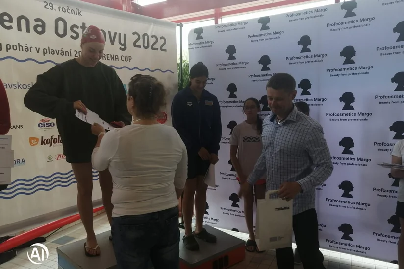 Azərbaycan üzgüçüləri beynəlxalq turnirdə beşinci medalı qazanıb