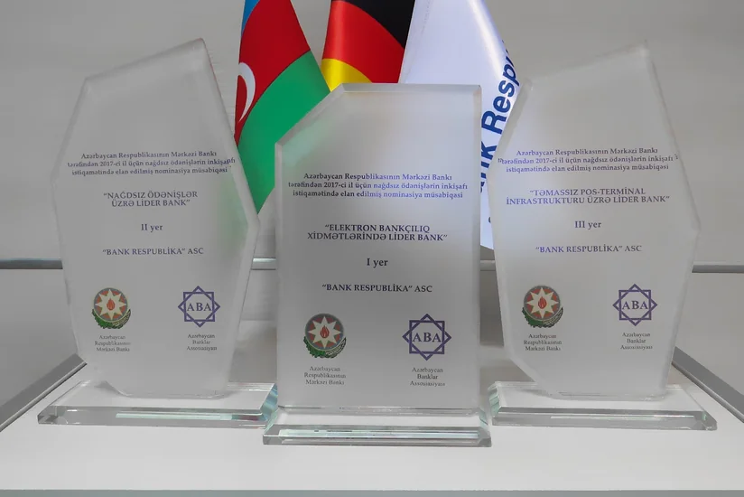 Bank Respublika “Elektron bankçılıq xidmətlərində lider bank” mükafatına layiq görüldü