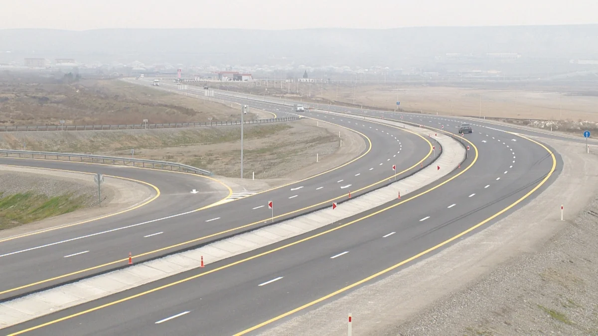 Bakı-Hacıqabul-Kürdəmir yolunda sürət həddi artırılıb