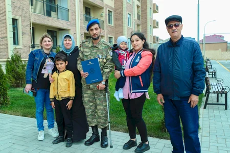 Bakıda yeni yaşayış kompleksindən 200 mənzil şəhid ailələri və müharibə əlillərinə təqdim edilib