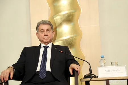 Əli Əhmədov: Dünya əhalisinin bir milyarda yaxını aclıqdan əziyyət çəkir