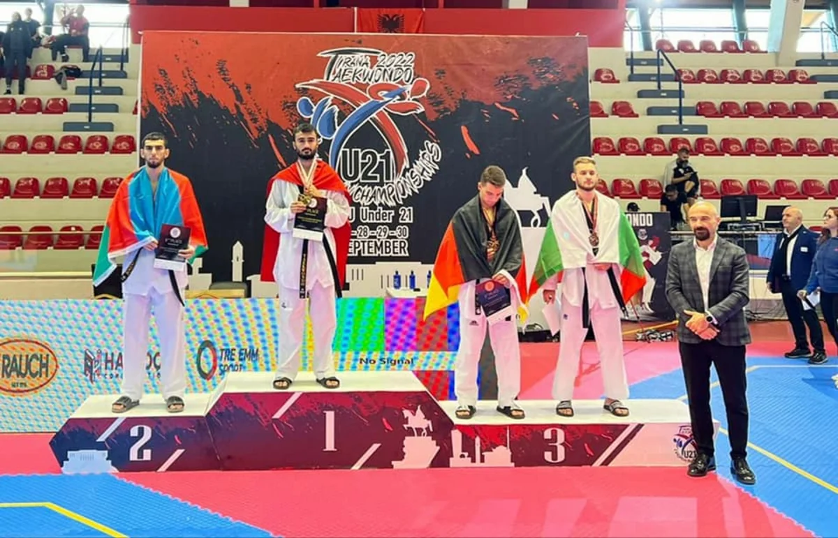 Azərbaycan taekvondoçusu Avropa ikincisi olub