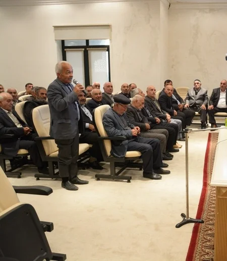 İcra başçısı Türkanda sakinlərlə görüşüb