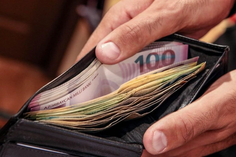 Azerbaijani parliament ratifies need criterion and subsistence minimum for next year