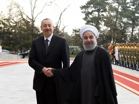 İlham Əliyevin Tehranda rəsmi qarşılanma mərasimi olub