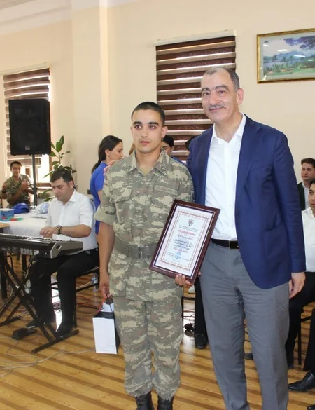 Azərbaycanın hərbi hissələrində bayram tədbirləri keçirilir