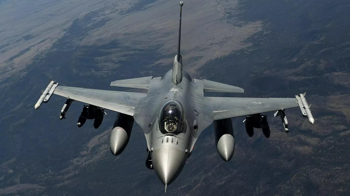 Danimarka F-16-da ukraynalı pilotların təliminə başlayacaq