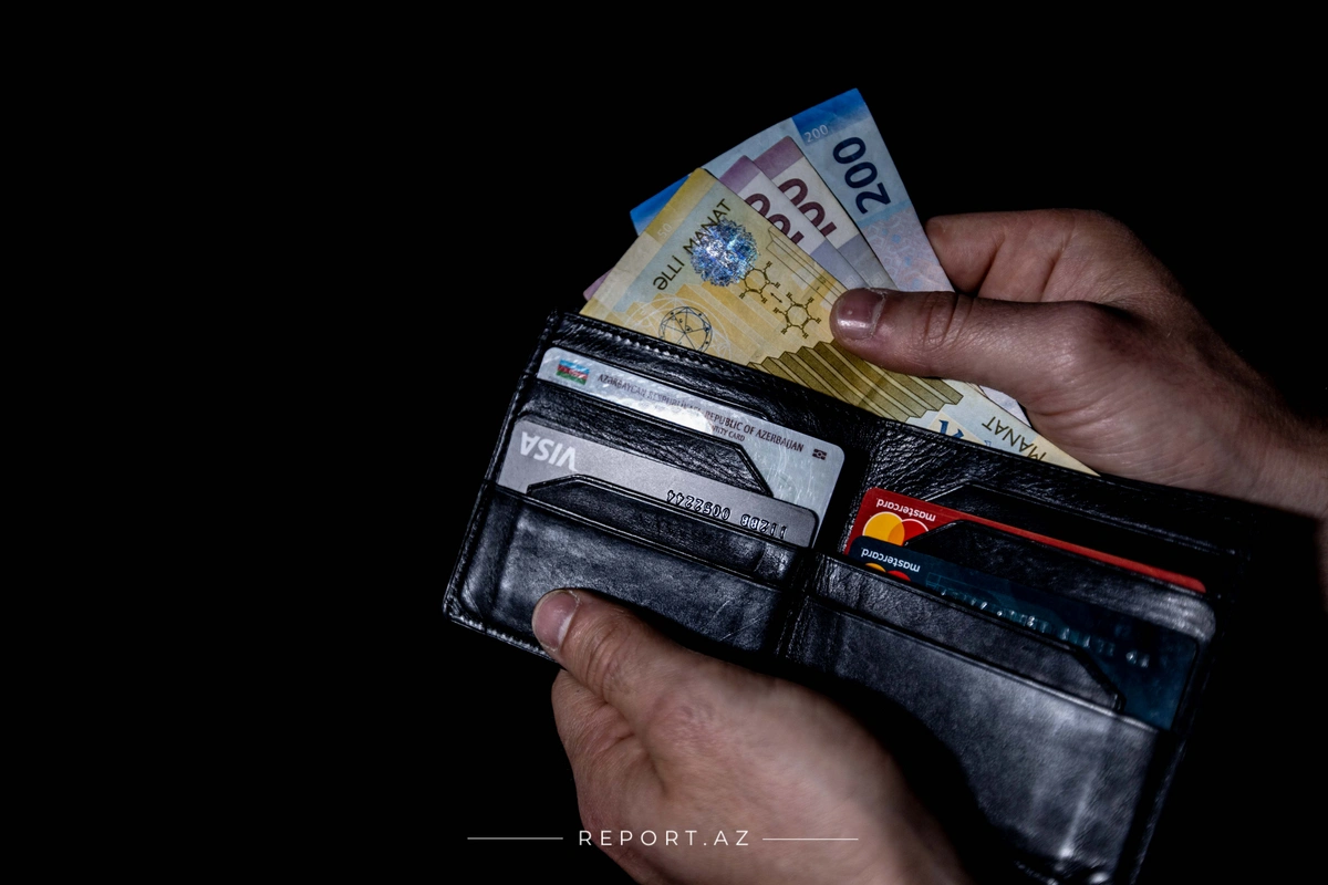 Average monthly salary exceeds $600 in Baku