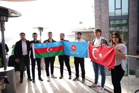 Azərlotereyadan şəhid övladlarına Türkiyədə Zəfər Günü sürprizi