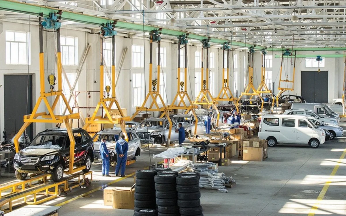 Azerbaijan cuts cost of importing automobile industry products from Türkiye by 28%