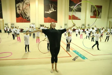 Ukraynanın tanınmış gimnastı Bakıda ustad dərsləri keçib