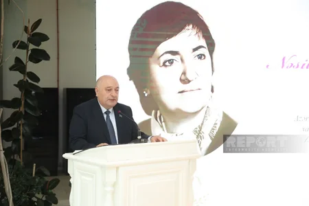 YAP-ın Mərkəzi Aparatı Zərifə Əliyevanın 100 illik yubileyinə həsr edilmiş tədbir keçirib - YENİLƏNİB
