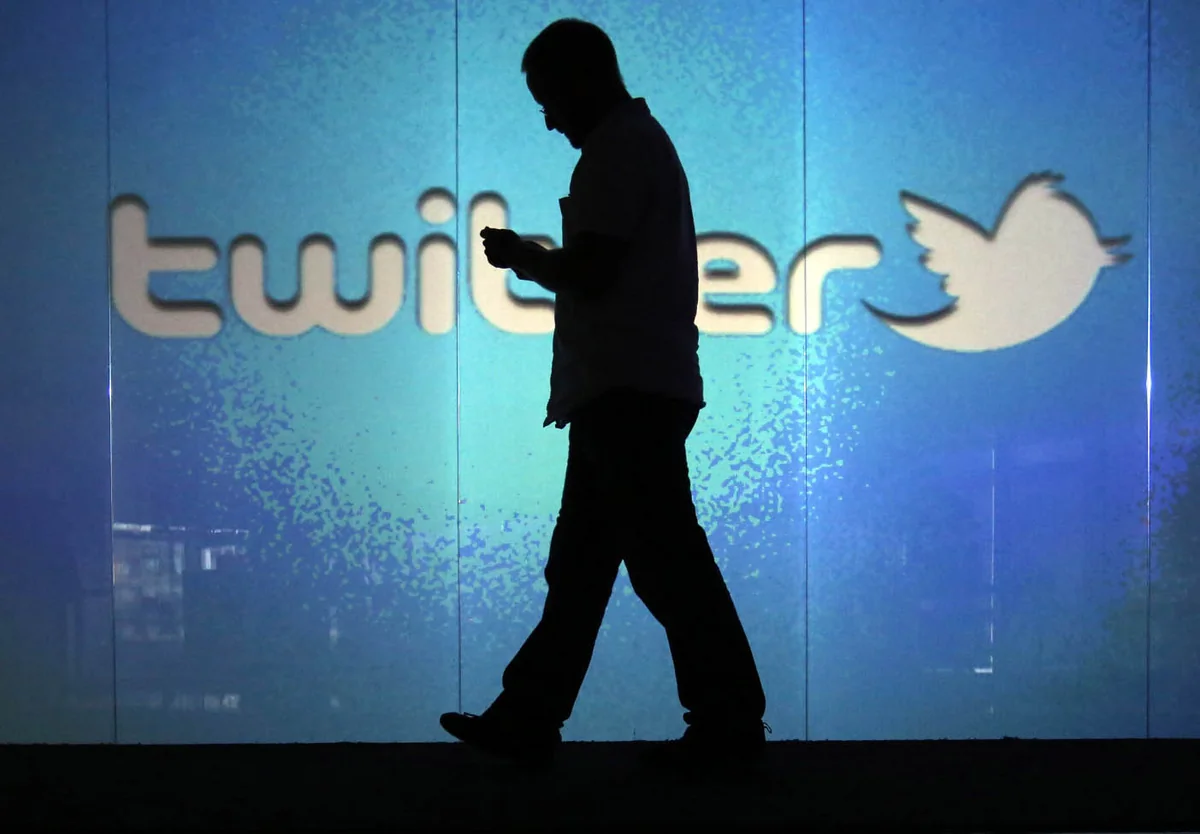 Twitter bir sıra təşkilatın hesablarına böyük haker hücumu olduğunu təsdiqləyib