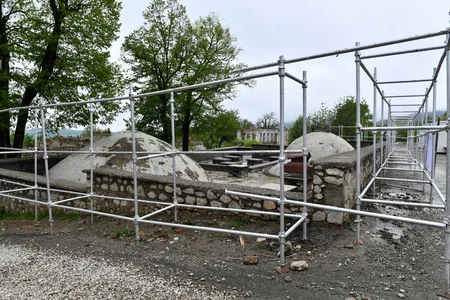 President and First Lady view restoration work to be carried out by Heydar Aliyev Foundation in Shusha