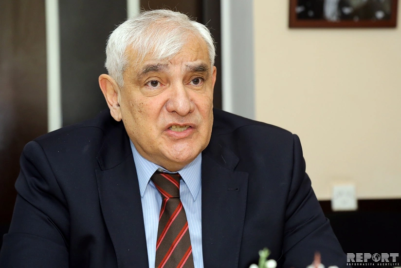 Kamal Abdulla dekana töhmət verib, müəllimi isə imtahandan kənarlaşdırıb