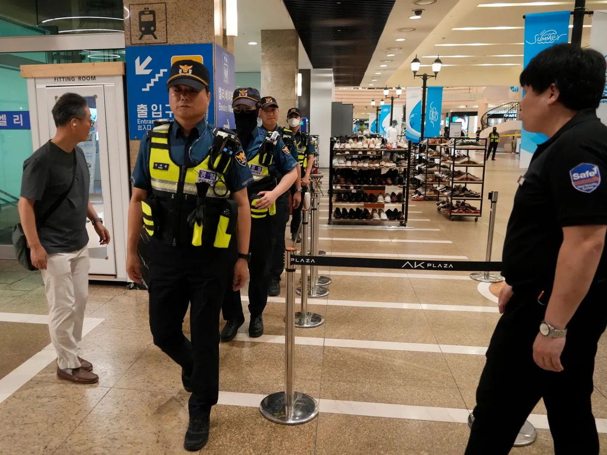 Seul metrosunda yanğın törətmiş şəxs saxlanılıb
